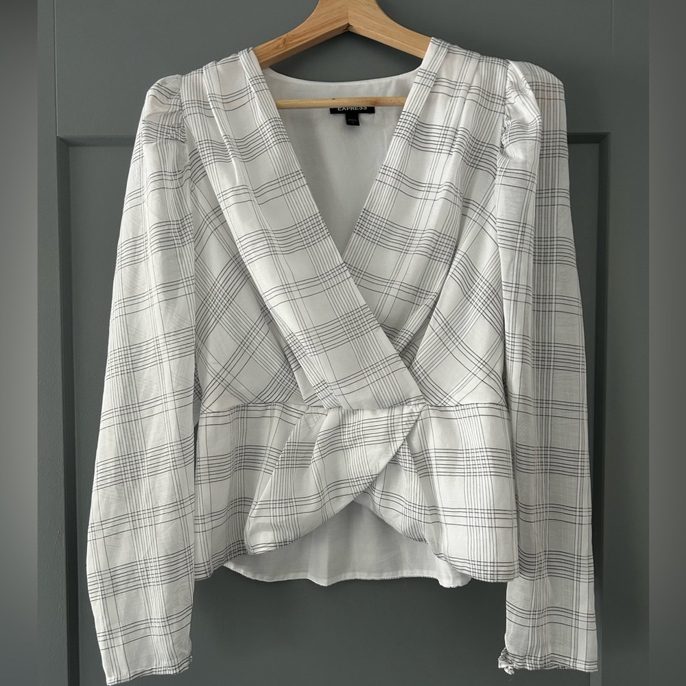 Express Blouse size M
